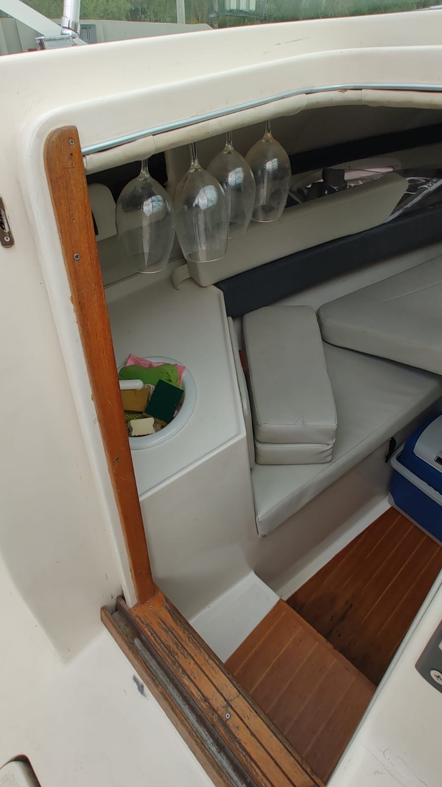 Canestrari Cuddy 215 2011 Mercruiser 260 hp B III